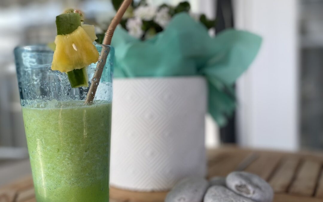 Δροσερό ρόφημα🍹με ανανα, αγγούρι & τζίντζερ: